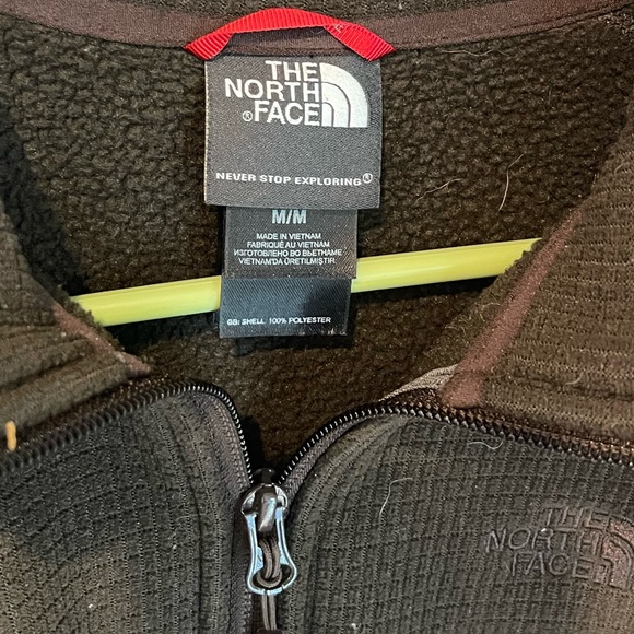 Men’s North Face Quarter Zip Pullover - Picture 2 of 2